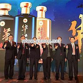 只有加入到传奇的世界当中，才能释放自己